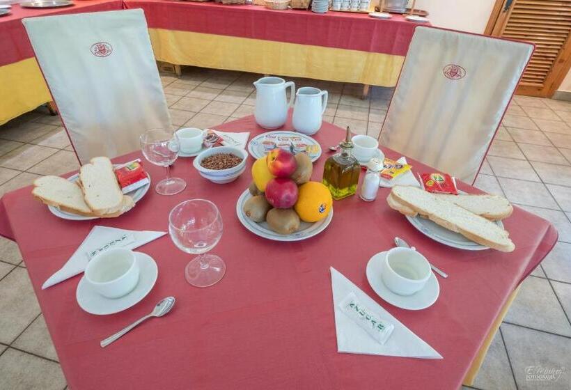 乡村酒店  Las Batuecas