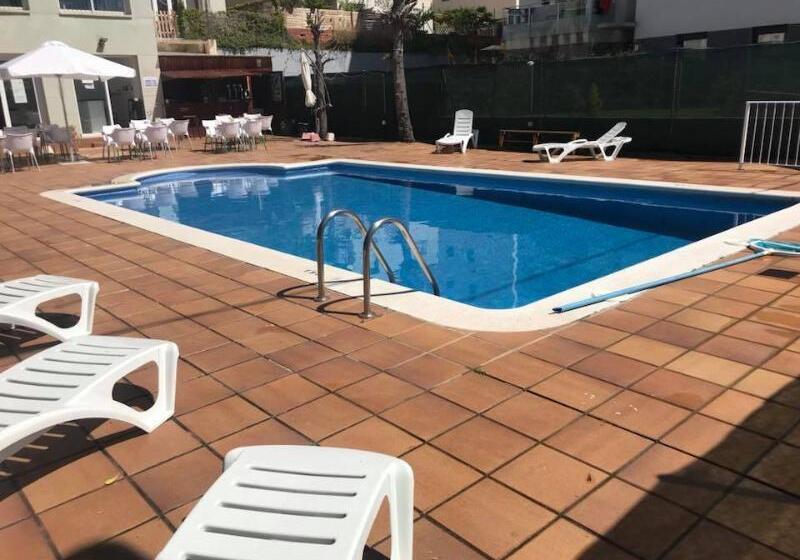 Отель Sant Jordi