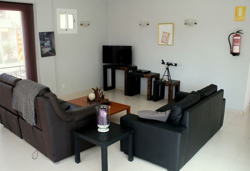 Отель Sant Jordi