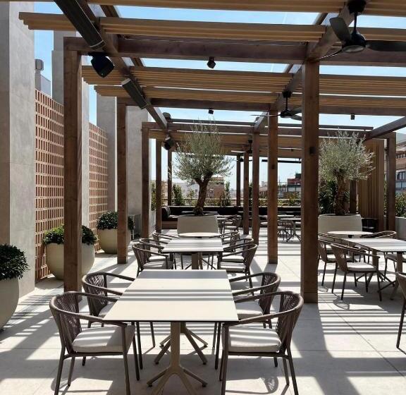 فندق SH Valencia Palace