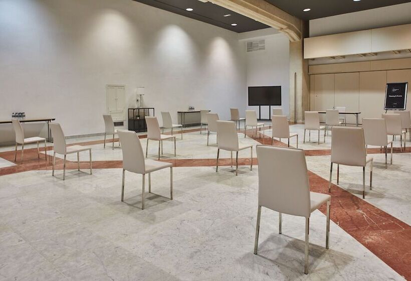 酒店 Silken Alandalus Palace