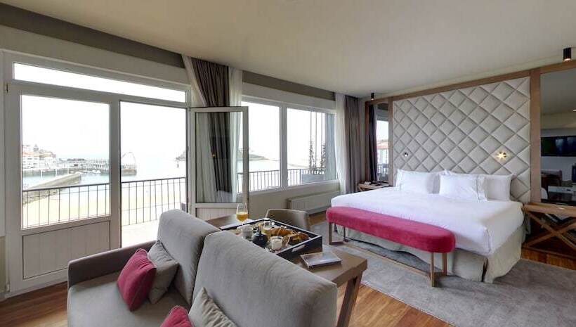 酒店 Silken Palacio Uribarren