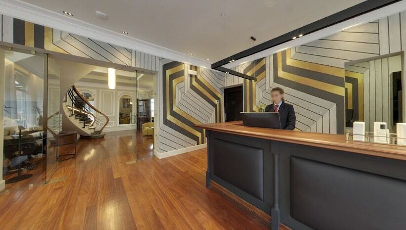 酒店 Silken Palacio Uribarren