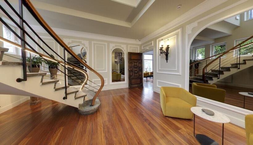 酒店 Silken Palacio Uribarren