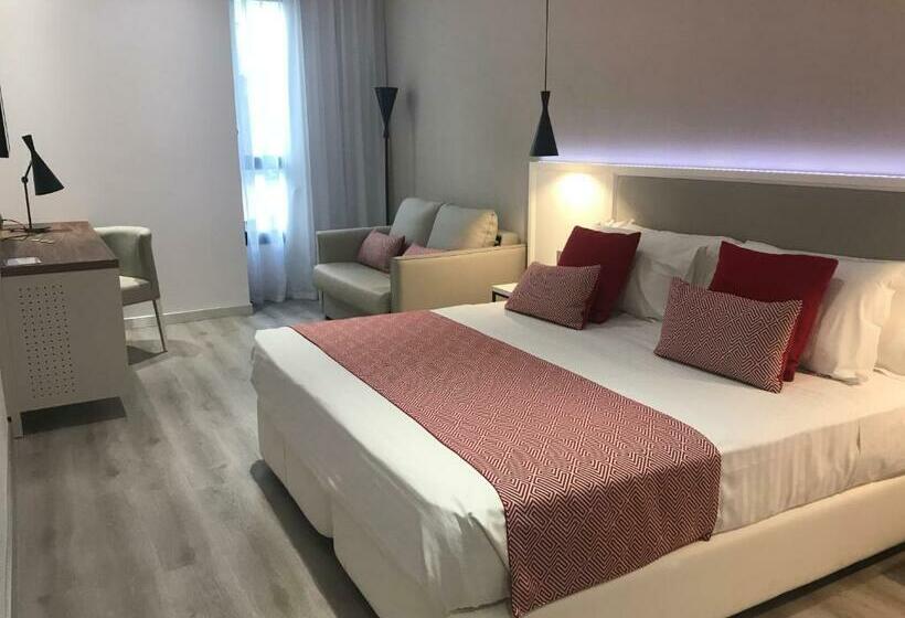 ホテル Silken Rona Dalba