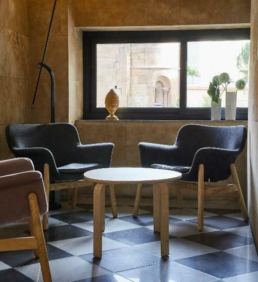 ホテル Silken Rona Dalba