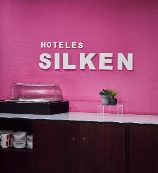 ホテル Silken Rona Dalba