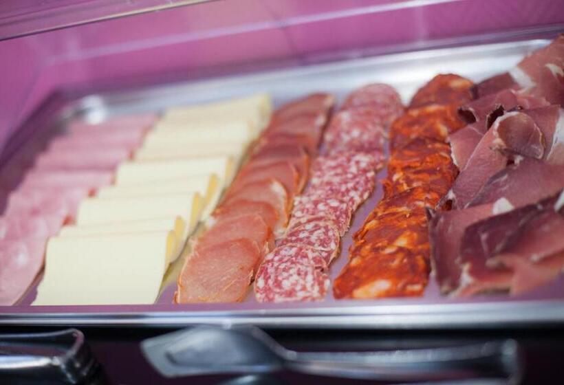 ホテル Silken Rona Dalba