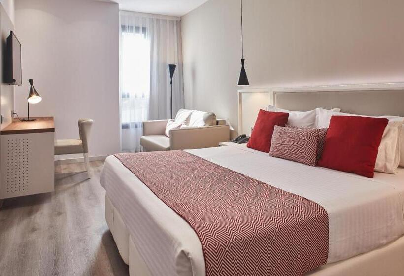 ホテル Silken Rona Dalba