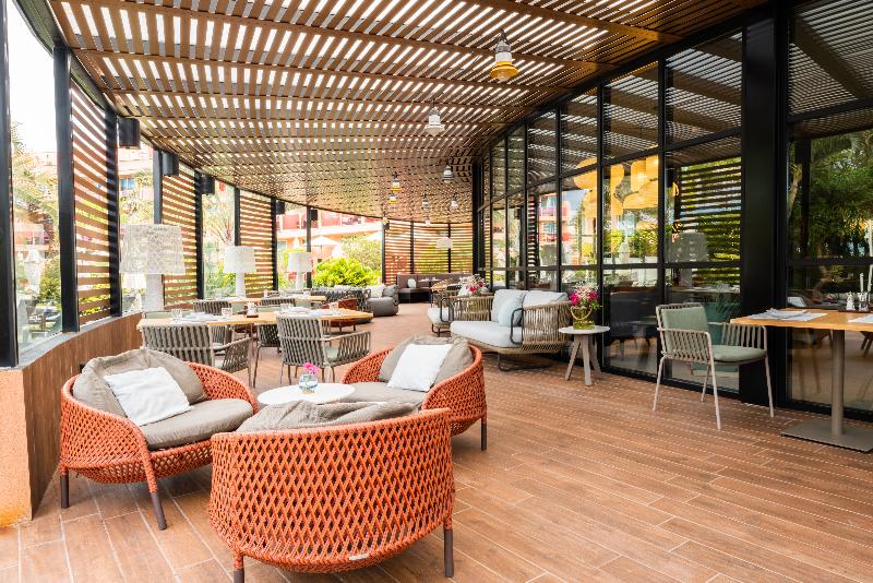 ホテル Sir Anthony