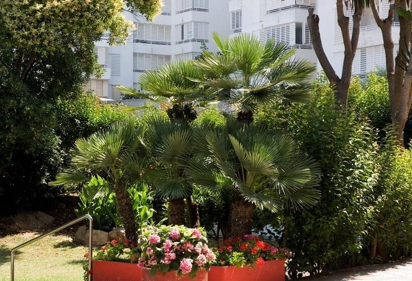 בית מלון כפרי Surf Mar