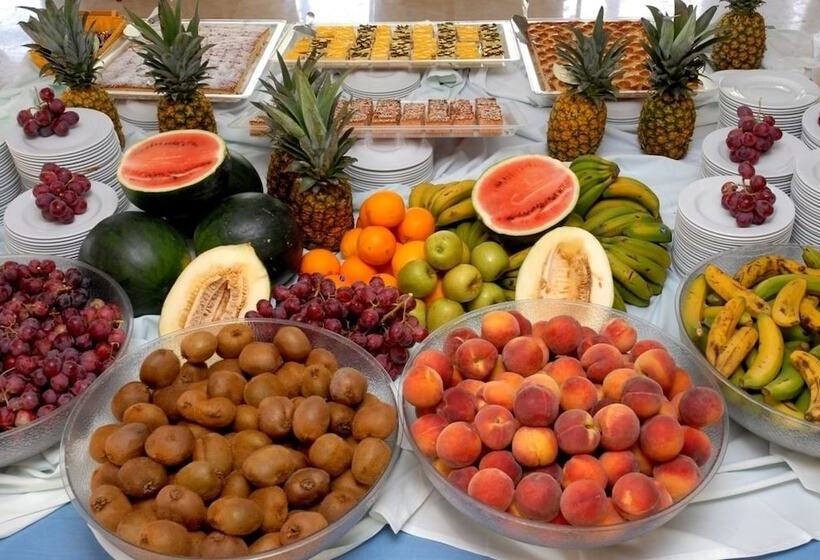 בית מלון כפרי Surf Mar