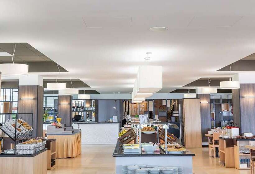 בית מלון כפרי Surf Mar