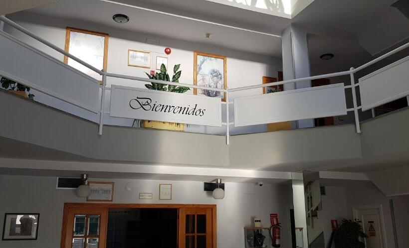 בית מלון כפרי Torre De Los Guzmanes