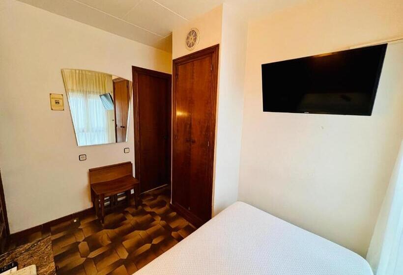 فندق Tortosa Parc