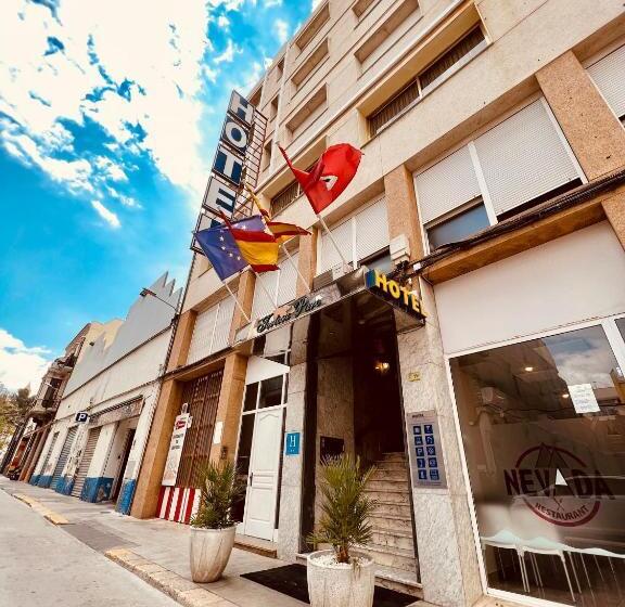 فندق Tortosa Parc