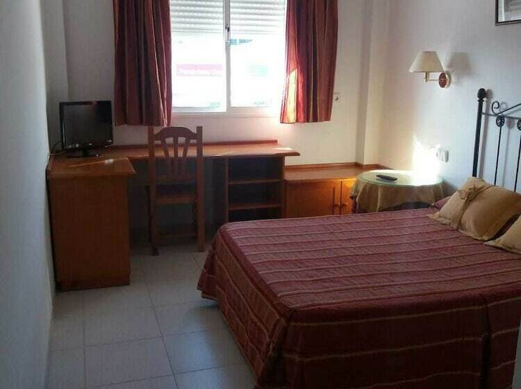 هتل Villa Ducal Osuna