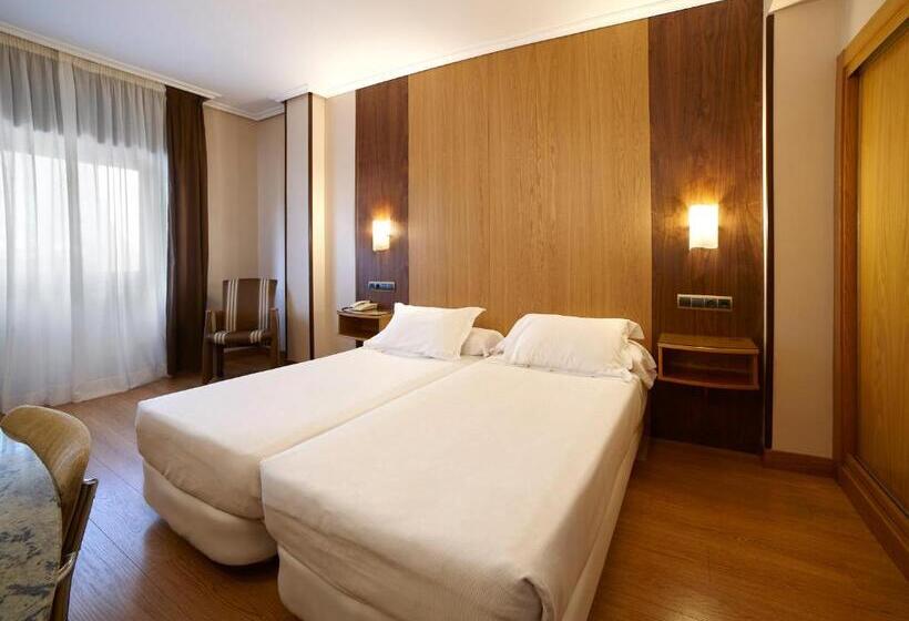 בית מלון כפרי Zenit Dos Infantas