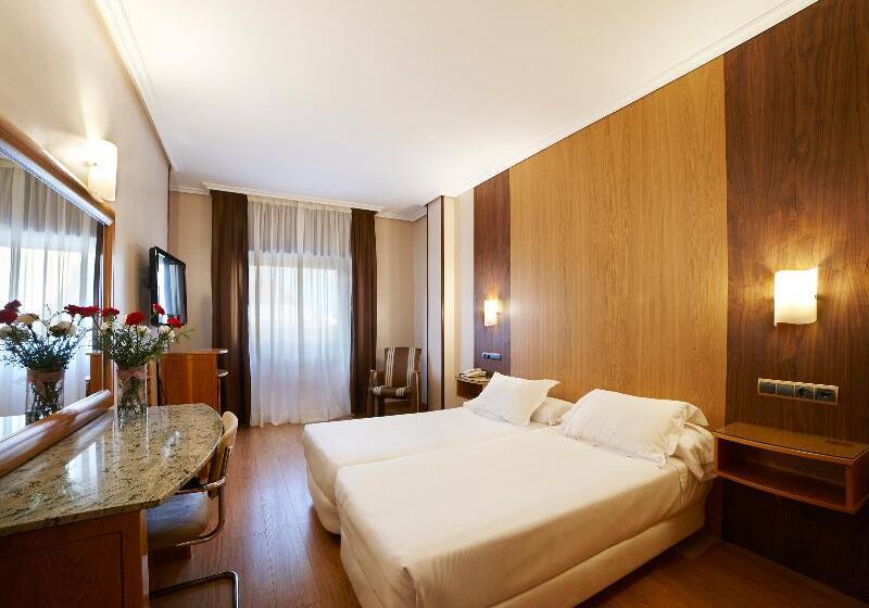 בית מלון כפרי Zenit Dos Infantas