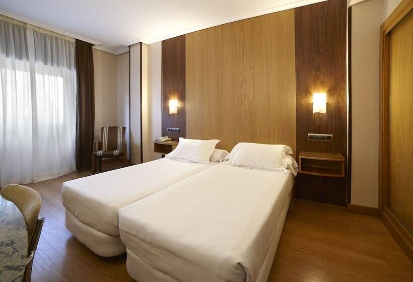 בית מלון כפרי Zenit Dos Infantas