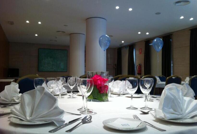 Отель Zenit Malaga