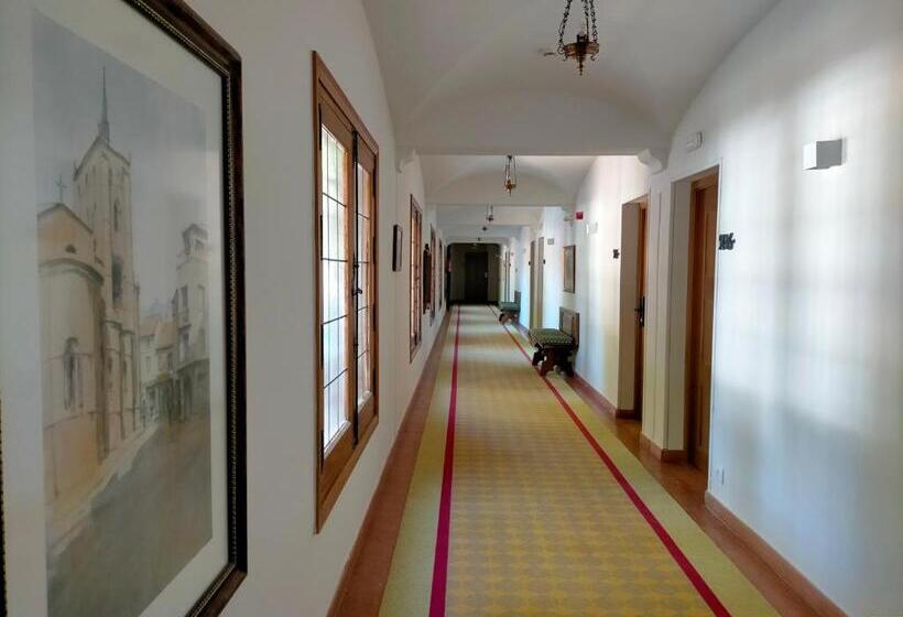 Parador De Benavente