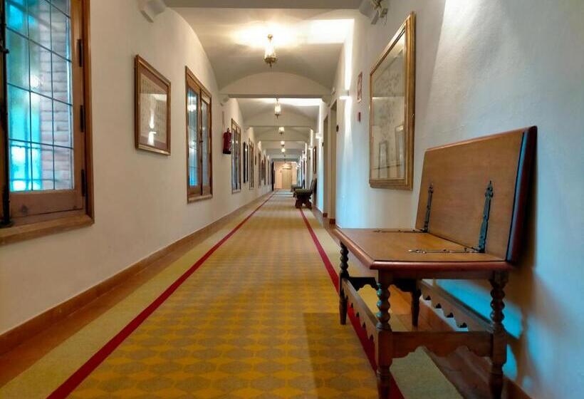 Parador De Benavente