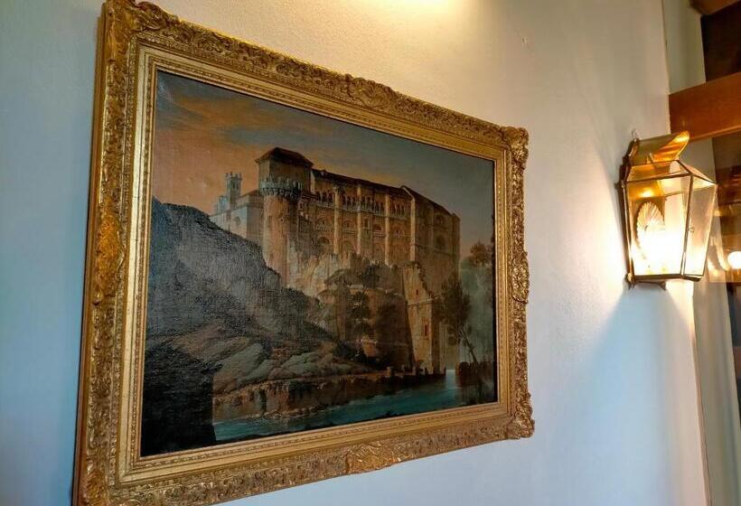 Parador De Benavente