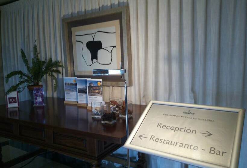 Parador De Puebla De Sanabria