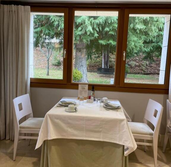 Parador De Puebla De Sanabria