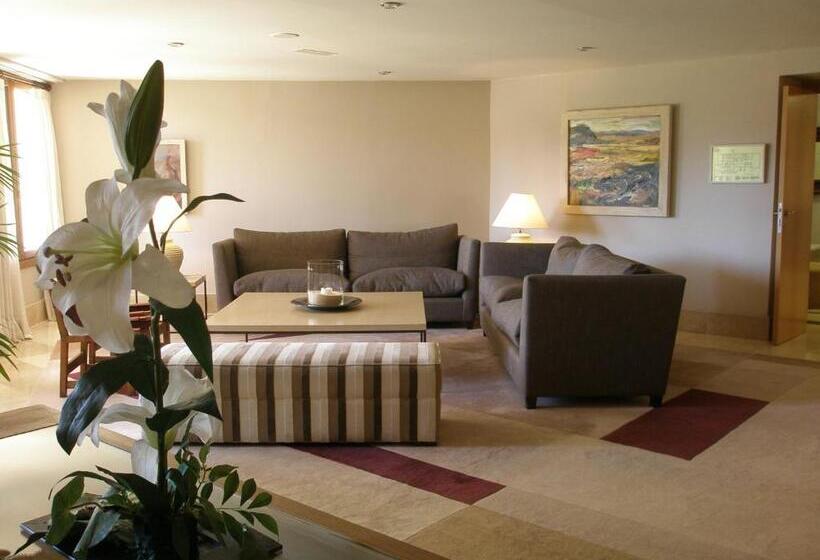 Parador De Puebla De Sanabria