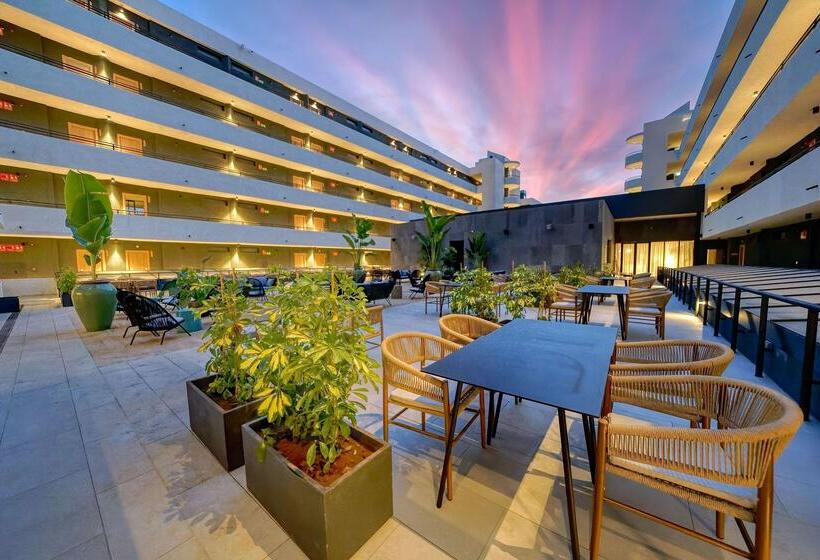 منتجع Labranda Suites Costa Adeje