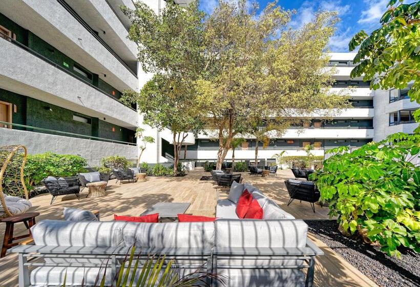 منتجع Labranda Suites Costa Adeje