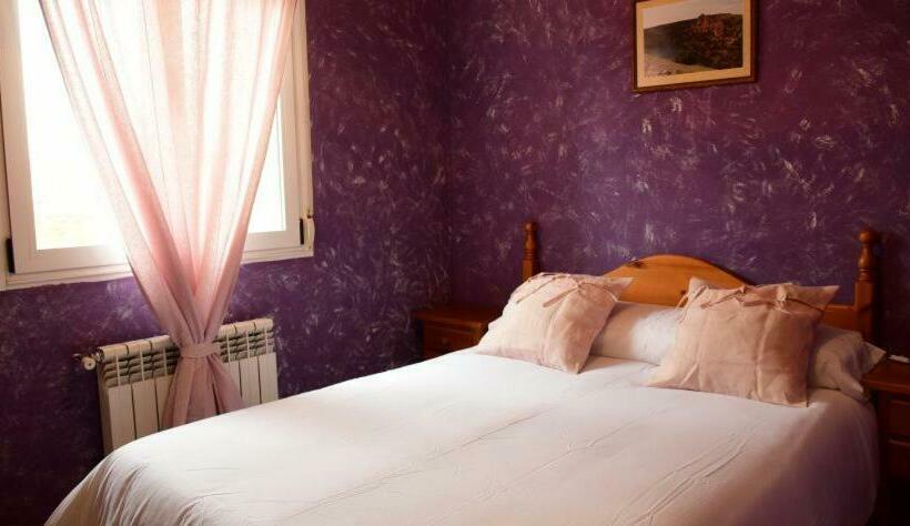 호스텔 Hostal Hoces Del Duraton