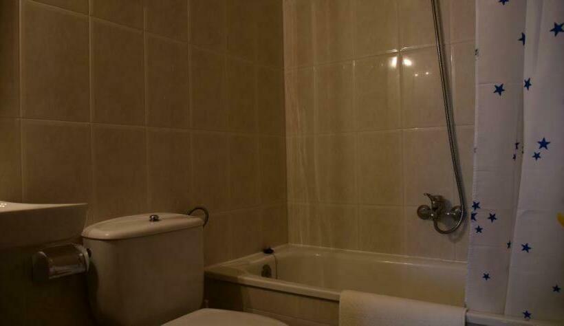 호스텔 Hostal Hoces Del Duraton