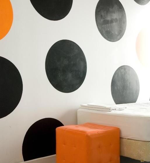 Albergue Revolutum Hostel