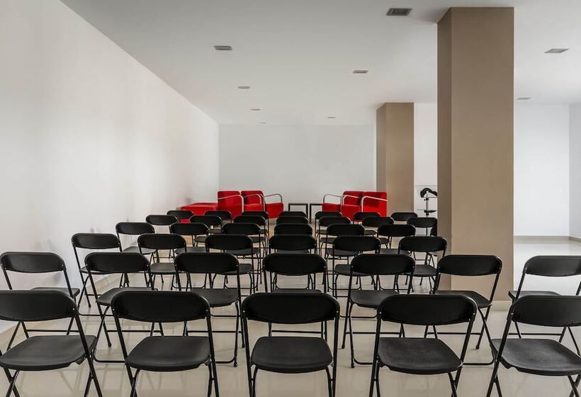 Exe Cunit Suites & Spa