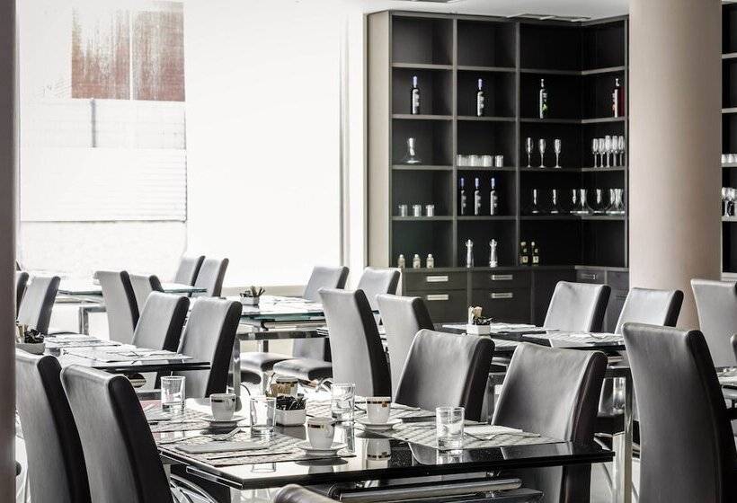 Exe Cunit Suites & Spa