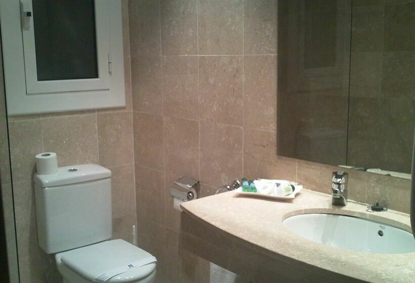 هتل Hipócrates Cur