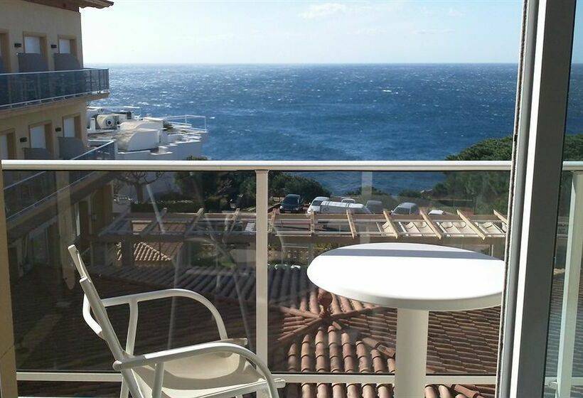 هتل Hipócrates Cur