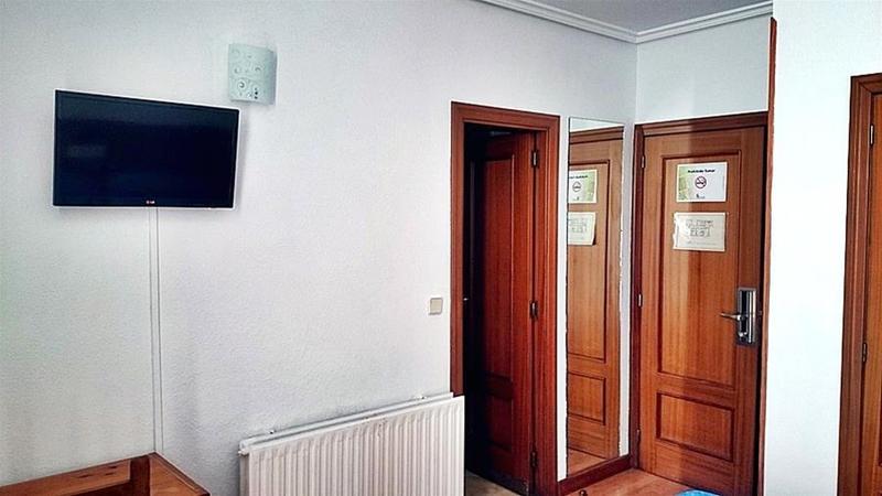 مسافرخانه Alvi