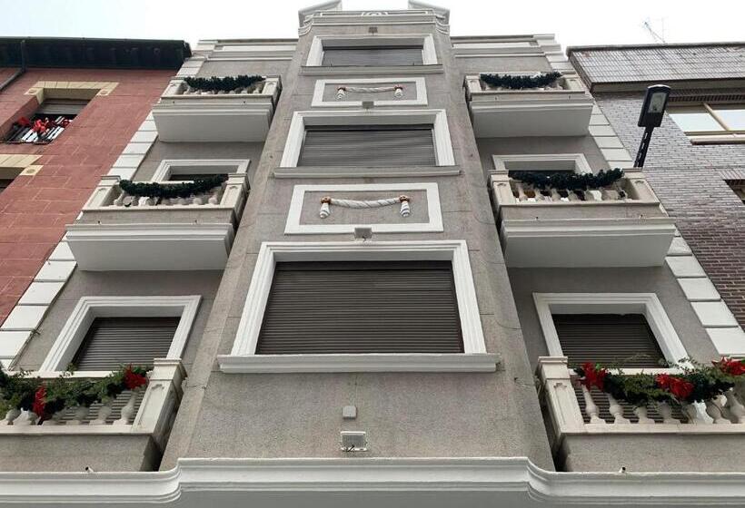 مسافرخانه Boutique Astorga