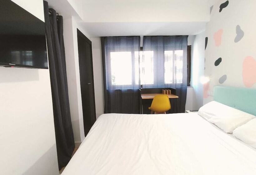 Hostal Carmen By Gaiarooms