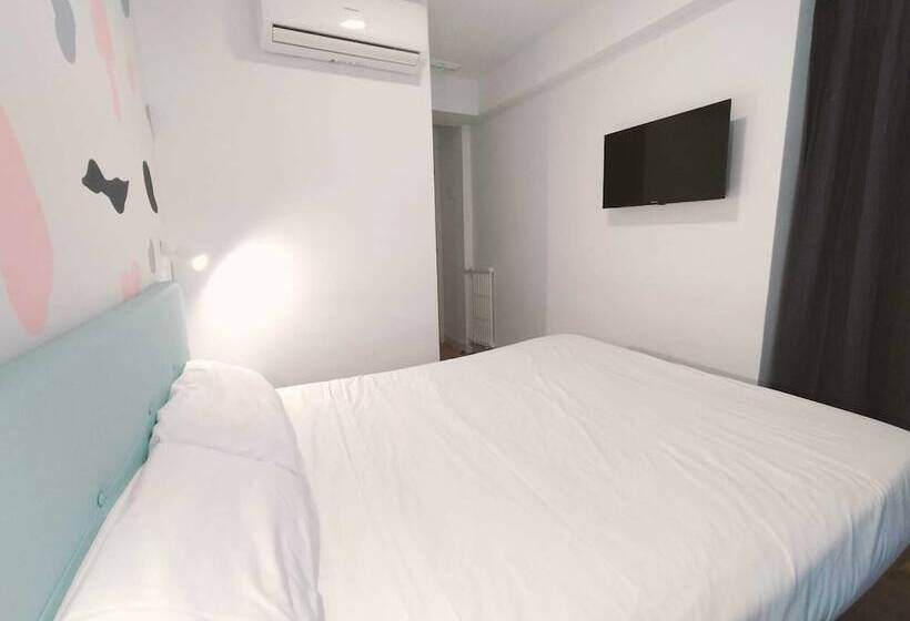 Hostal Carmen By Gaiarooms