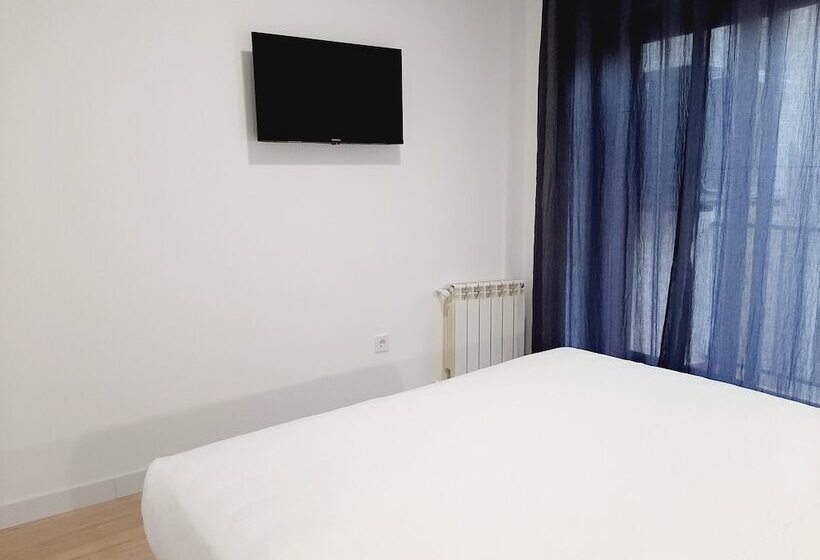 Hostal Carmen By Gaiarooms