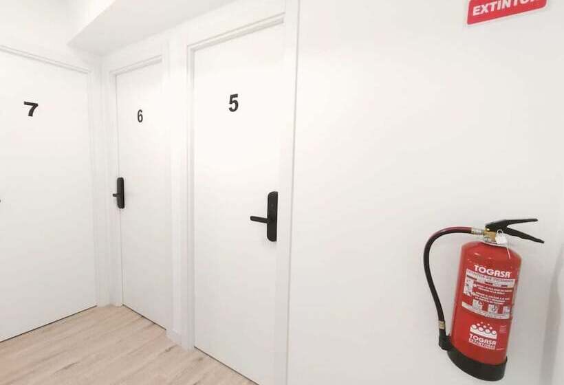 Hostal Carmen By Gaiarooms