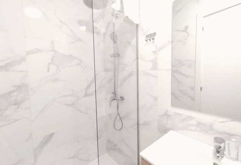 Hostal Carmen By Gaiarooms