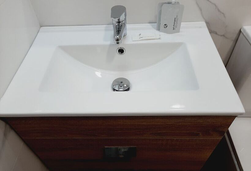 Hostal Carmen By Gaiarooms