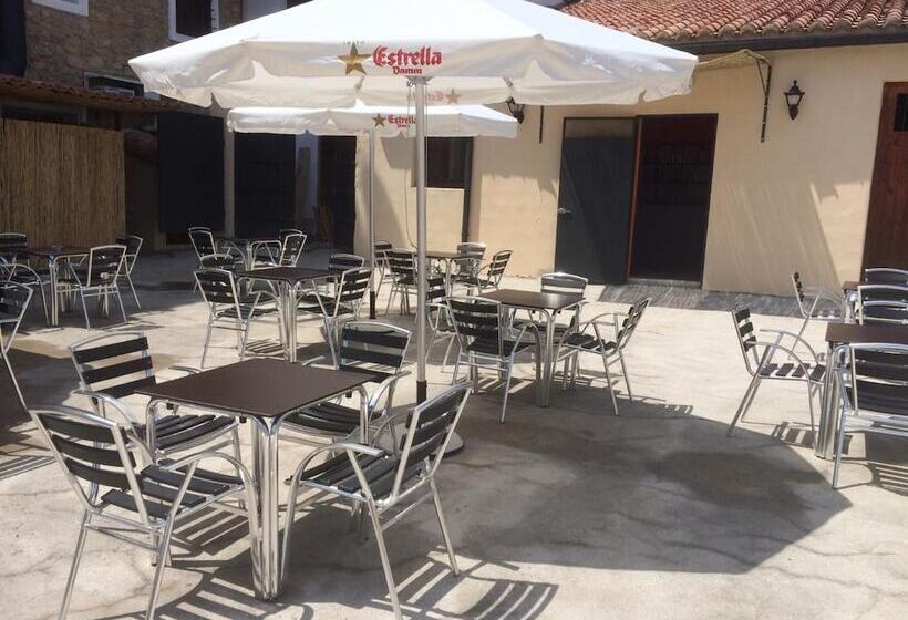 Hostal De Montaña La Casa Grande