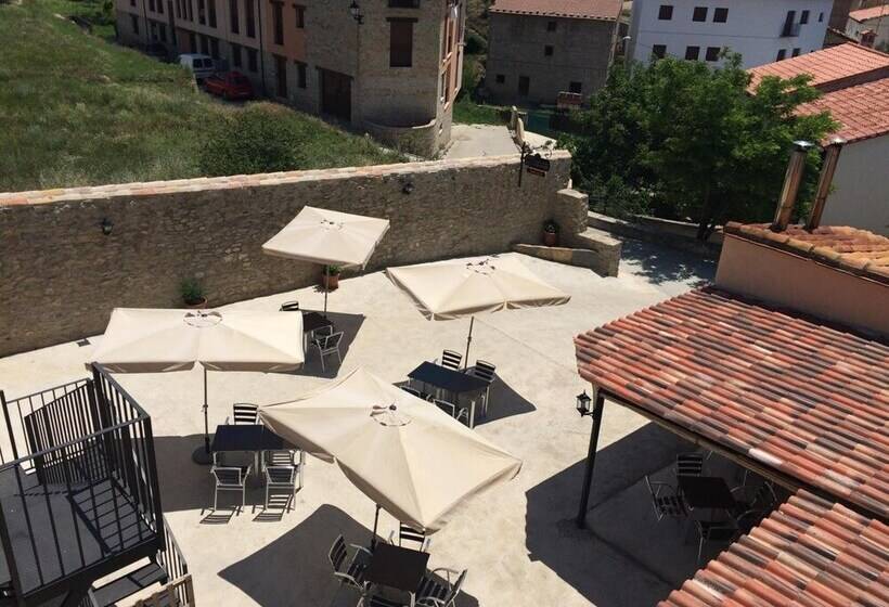 Hostal De Montaña La Casa Grande